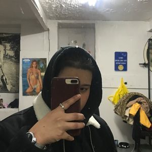 Meet your Posher, Carla